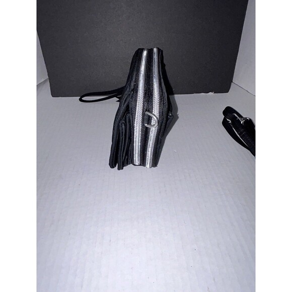 VERA BRADLEY Zip Around Wallet Wristlet Black Quilted Crossbody - Picture 7 of 12